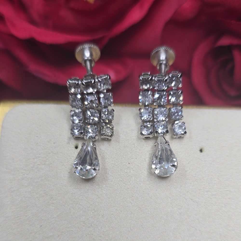 Silver Tone Dangle Rhinestone Screw-back Vtg Earrings, Signed Duane